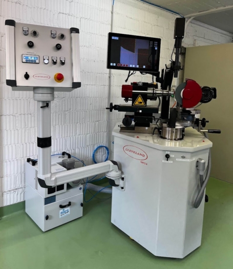 Abricht- und Profiliermaschine Abricht- und Profiliermaschine